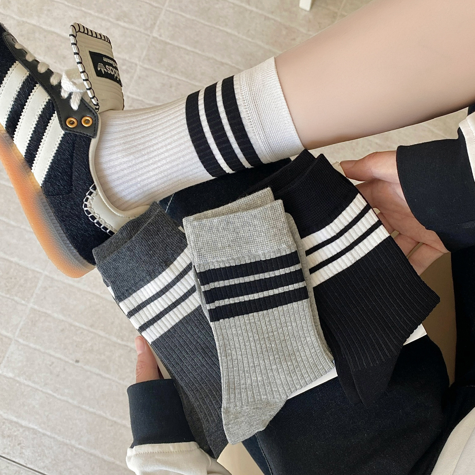 Meias Femininas Meia-Canela Listradas