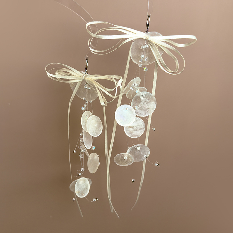 컨버터블 보우 셸 태슬 귀걸이