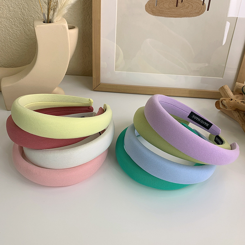 عصابة رأس عريضة نسائية