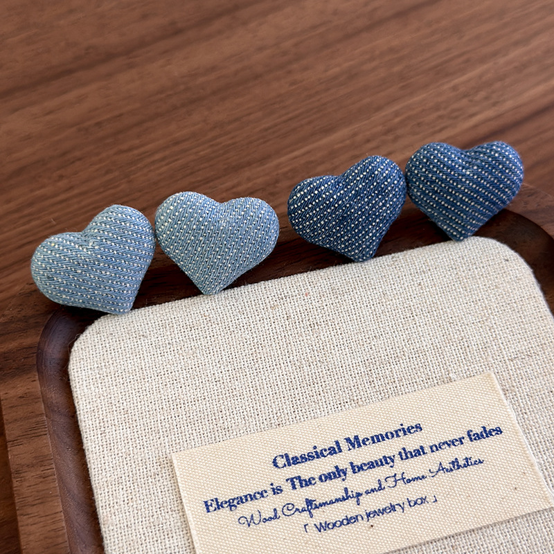 빈티지 데님 하트 스터드 귀걸이