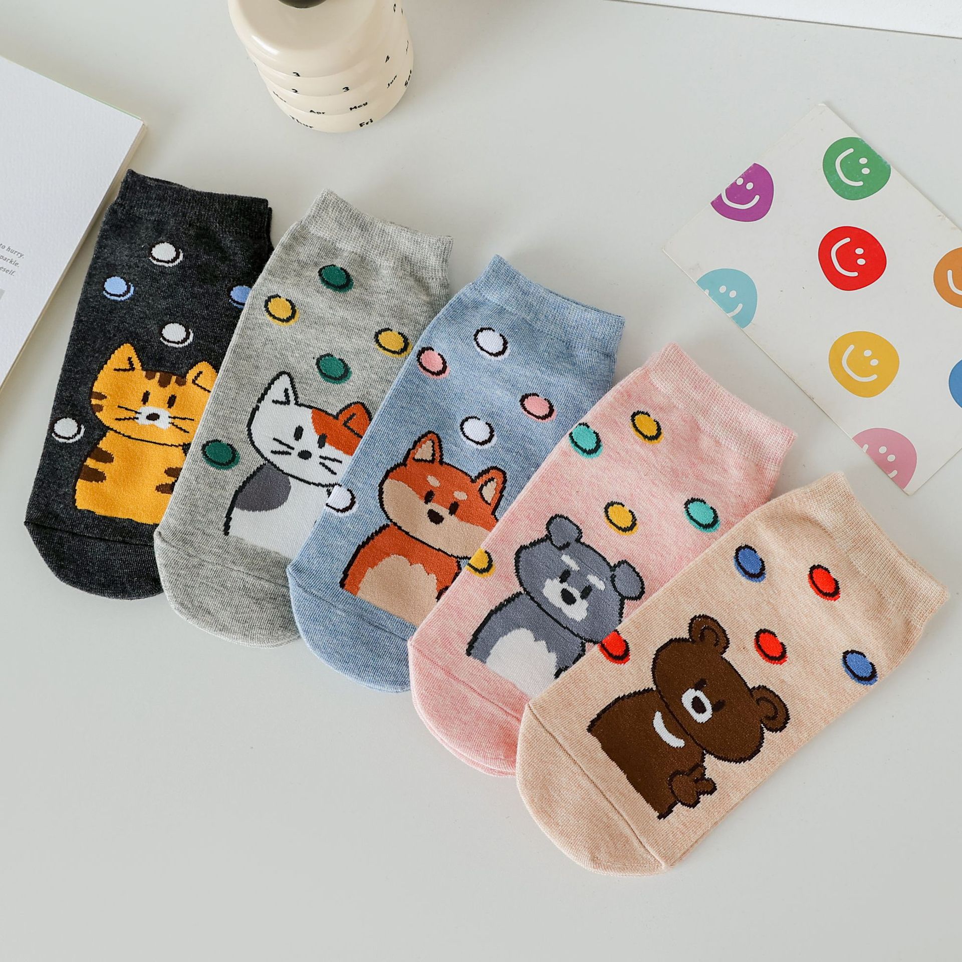 ถุงเท้าไม่โผล่อนิเมะ