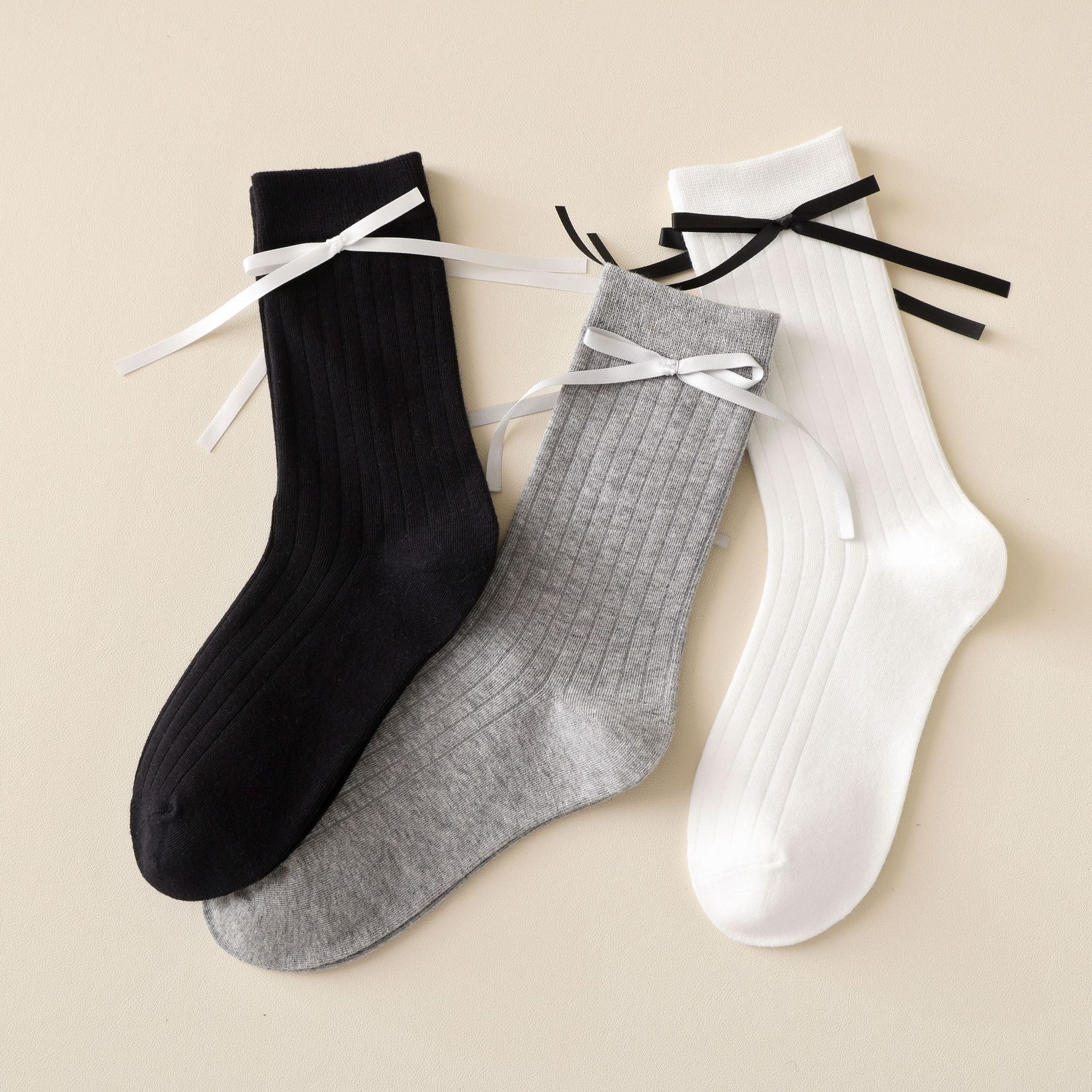 Meias Mid-Calf com Laço