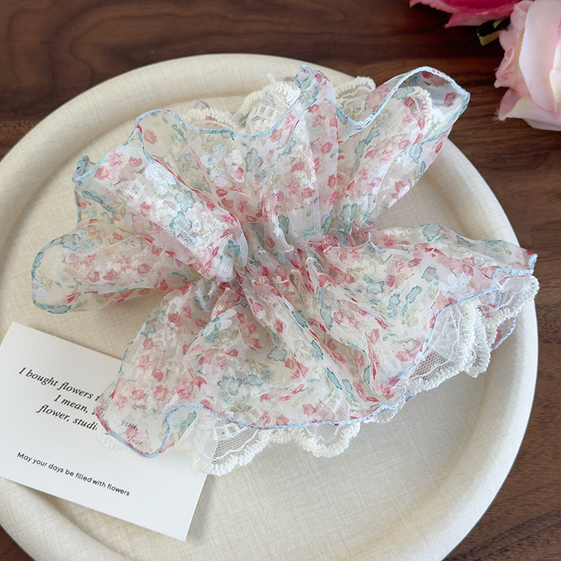 Scrunchies z Koronkowym Wykończeniem Kwiatowym