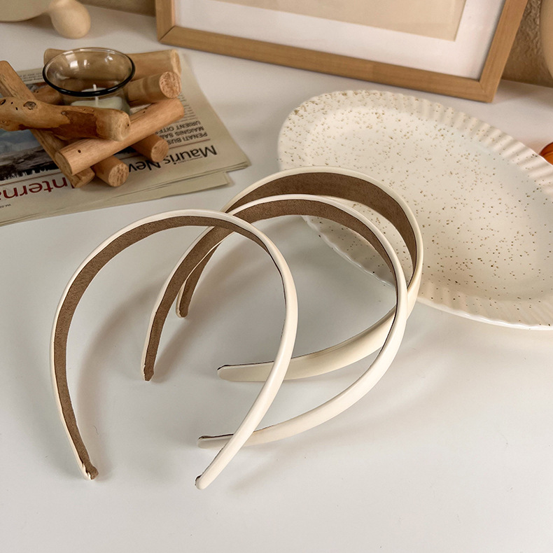 Cinta para el Cabello de Cuero Crema