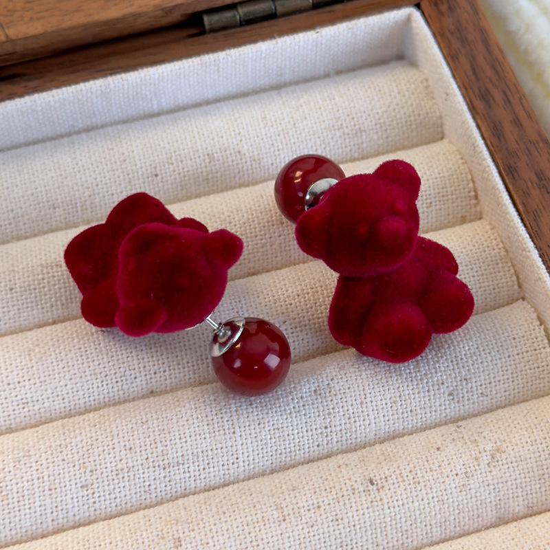 와인 레드 플록 하트 베어 양면 귀걸이