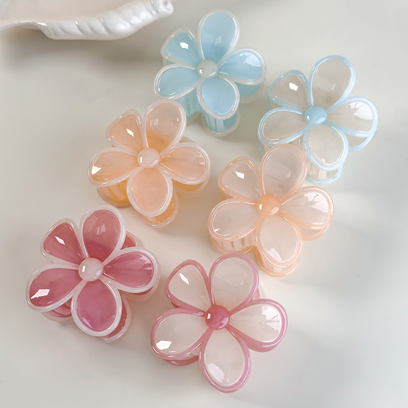 Blommig Akryl Hårklämma