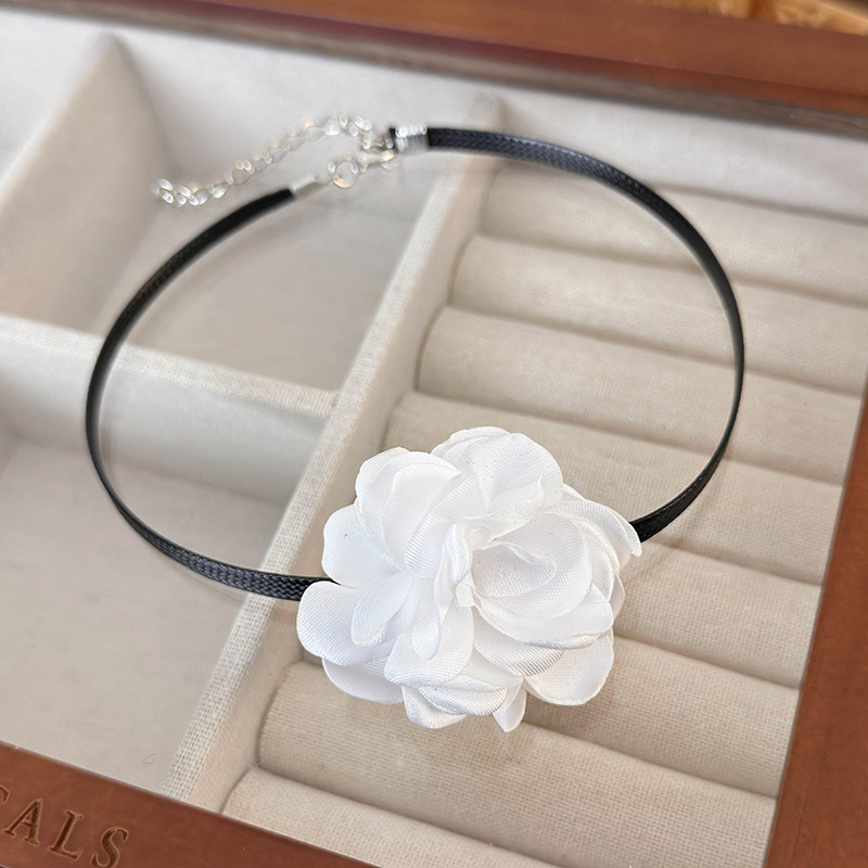 Bloemen Choker Ketting