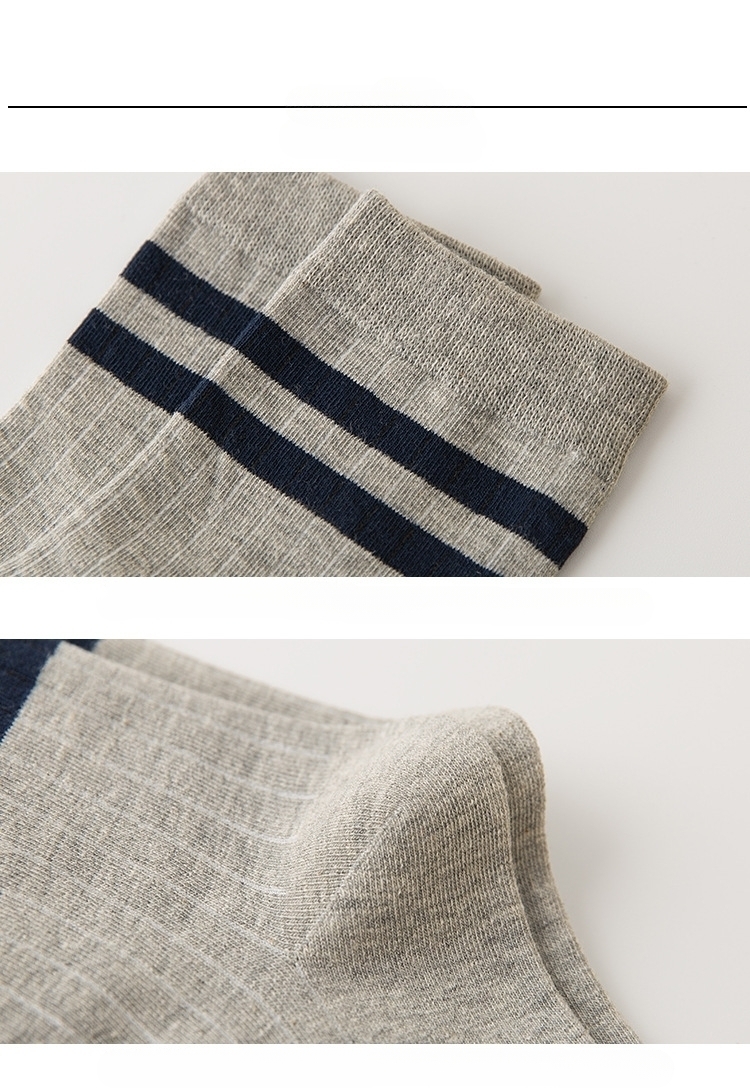 Meias de Algodão com Riscas Duplas e Canelado