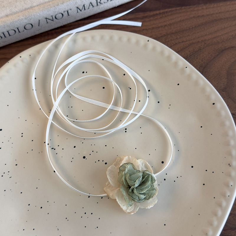 Квітковий кокер зі шнурком