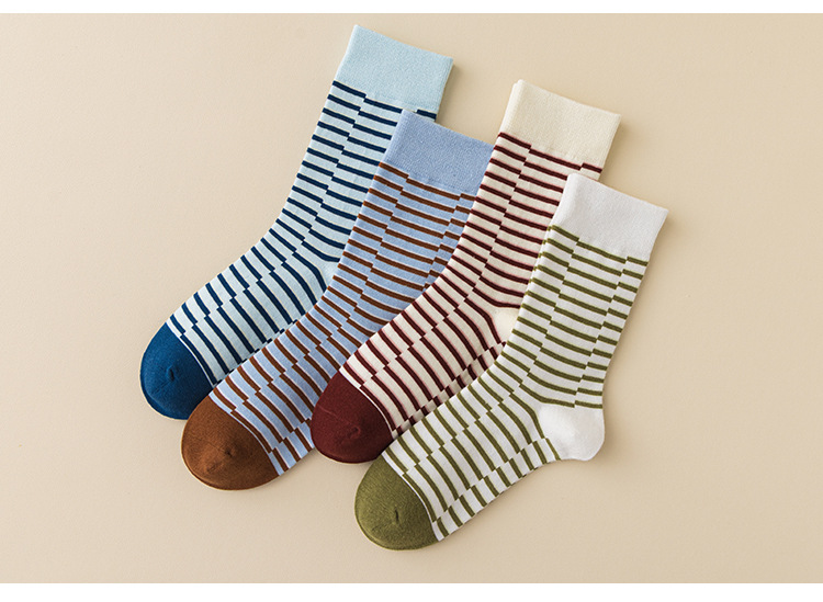 Meias Cano Médio Listradas para Mulher