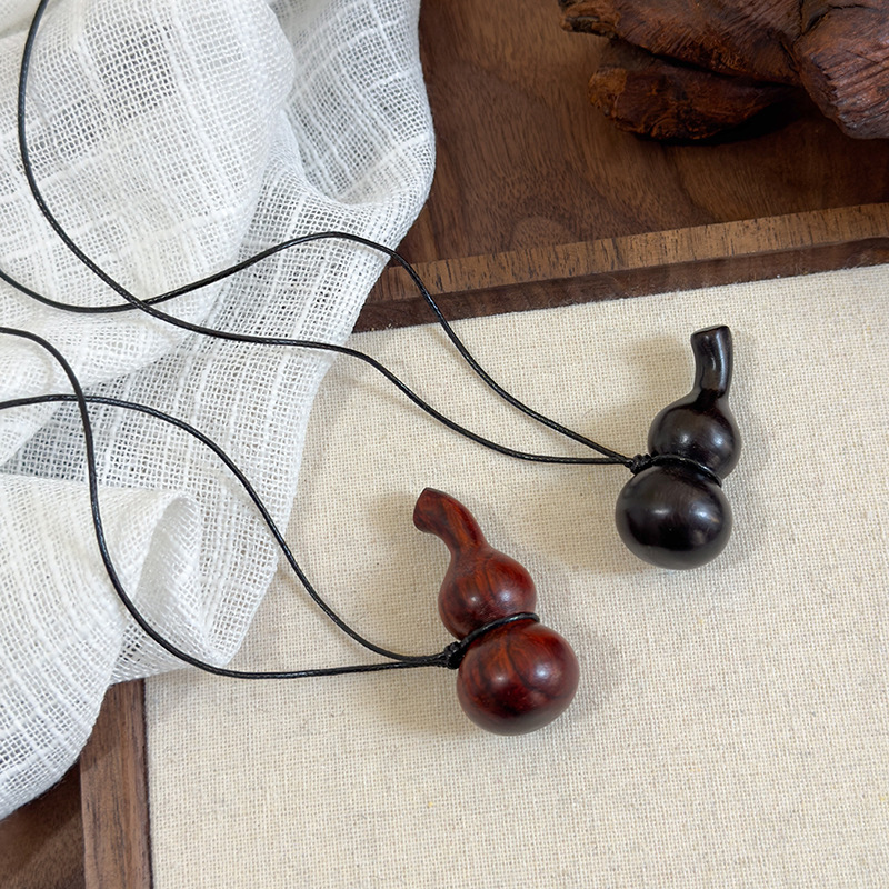 Leren Koord Ketting met Houten Kalebas