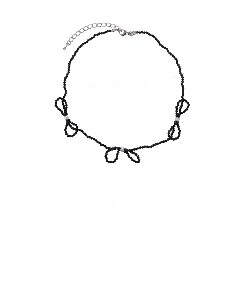 قلادة لؤلؤ بقوس كريستال أسود