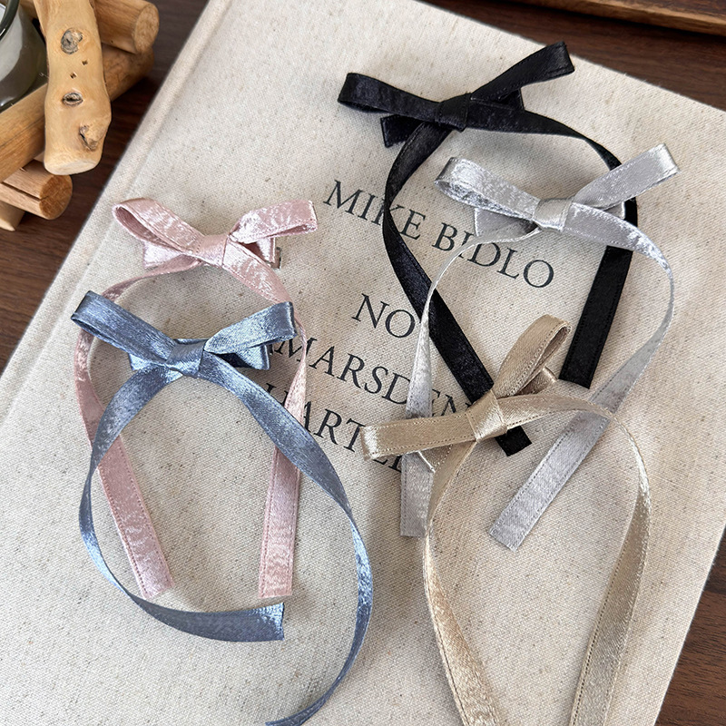 Grampo Bico de Pato com Laço de Ballet