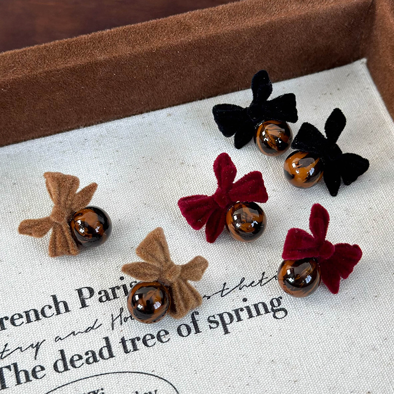 レオパードプリントボールイヤスタッド