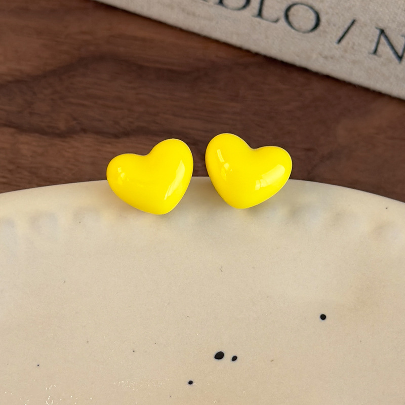 하트 모양 귀걸이