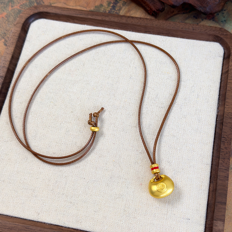 골든 구드 펜던트 네크리스