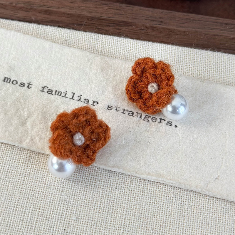 꽃과 펄 니트 귀걸이