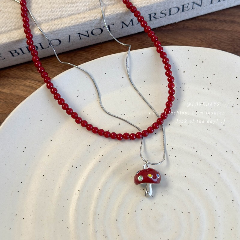 레드 머쉬룸 비즈 롱 목걸이