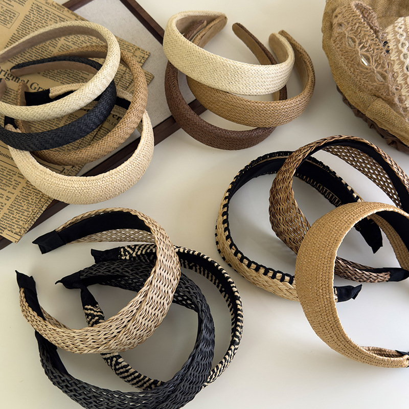 Diadema de Paja de Ala Ancha