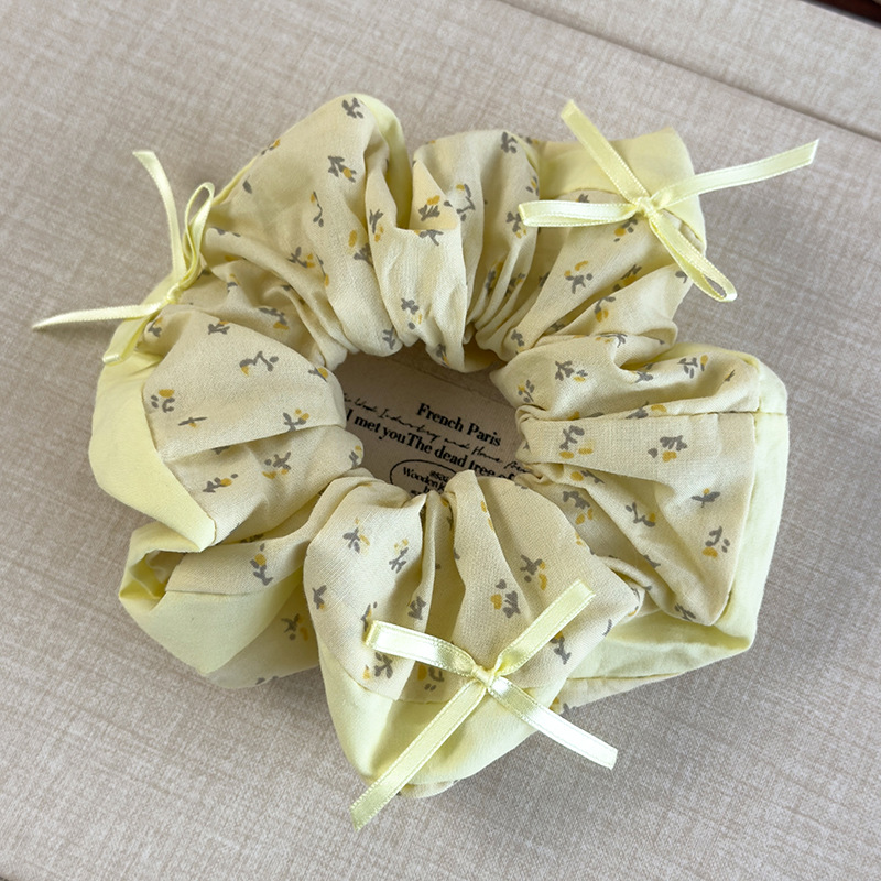 Gumička s Květinovým Mašlí