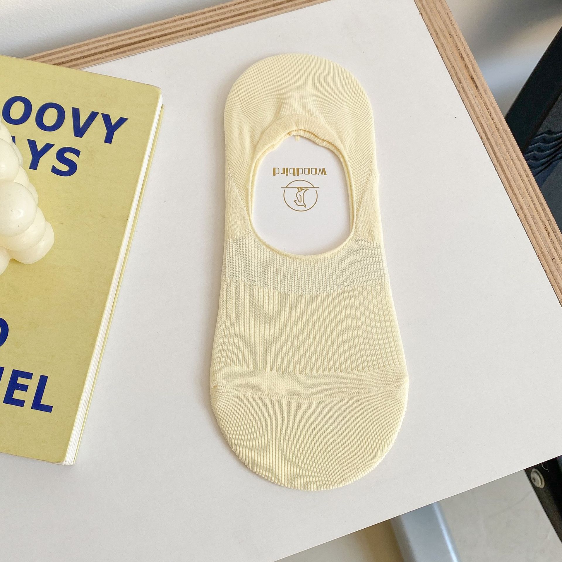 Neviditelné ponožky