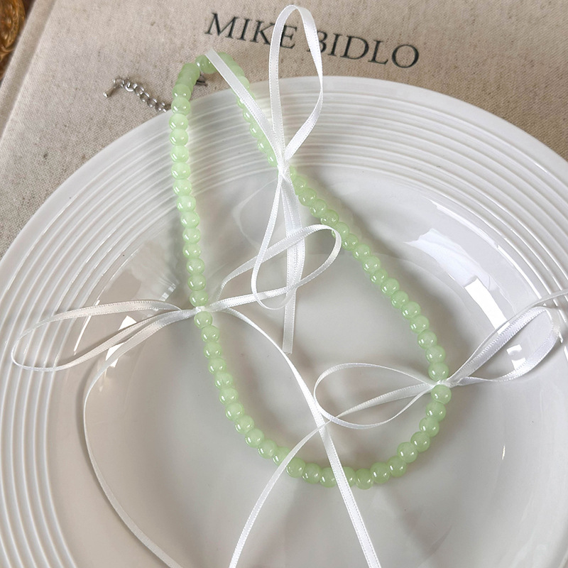 Pastelový Skleněný Korálkový Náhrdelník s Mašlí