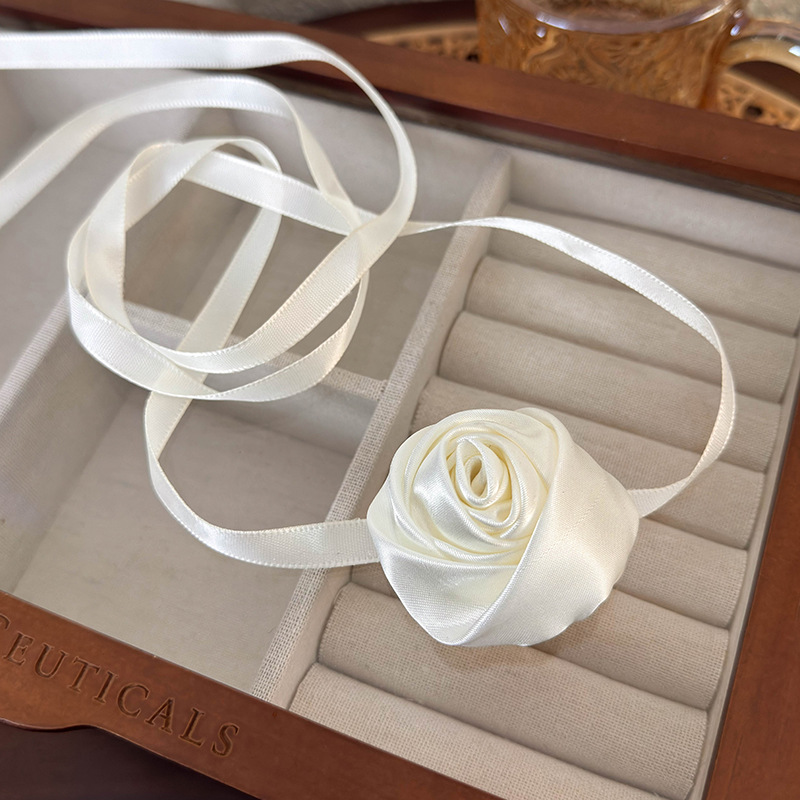 Bloemen Choker Ketting