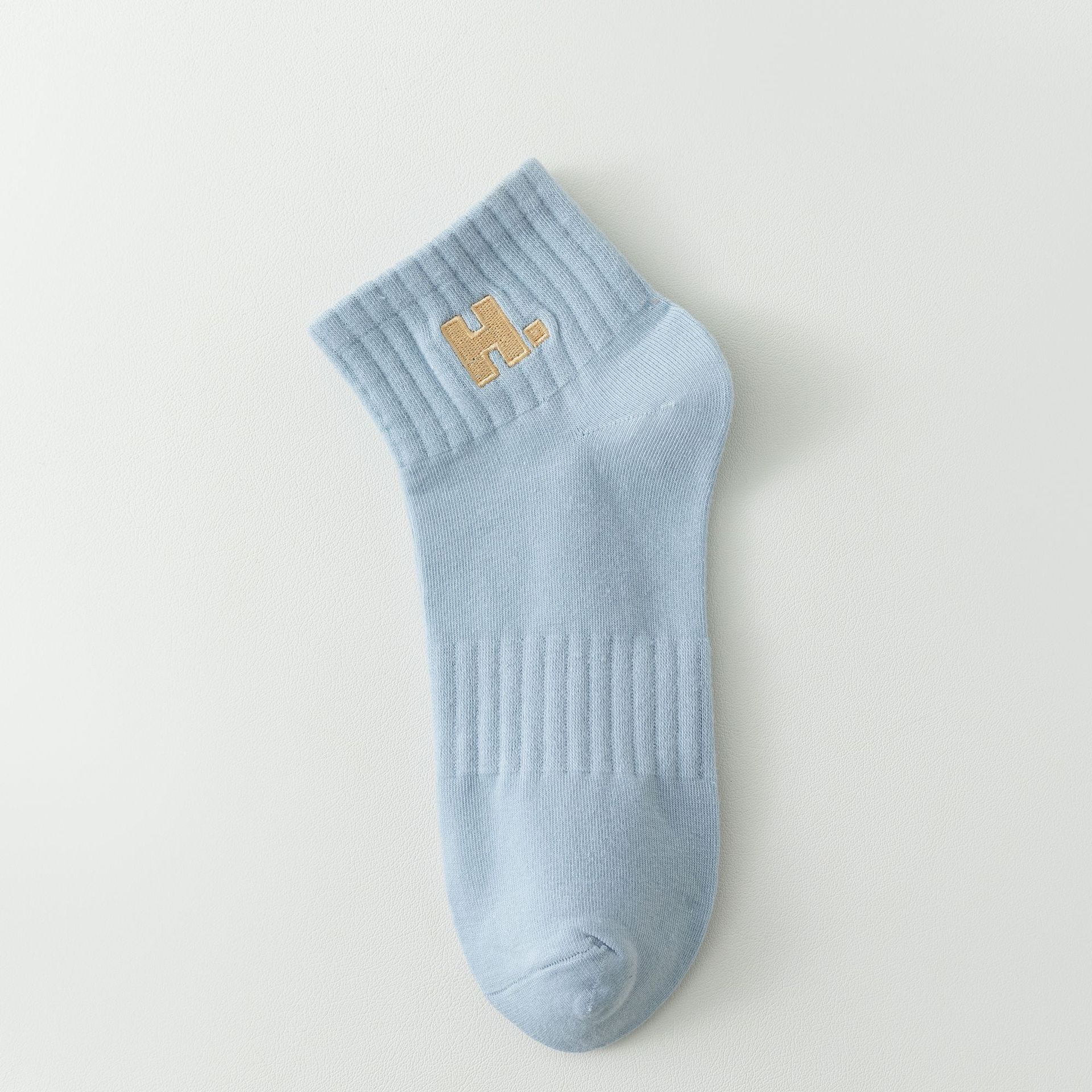 Șosete cu litera H brodată