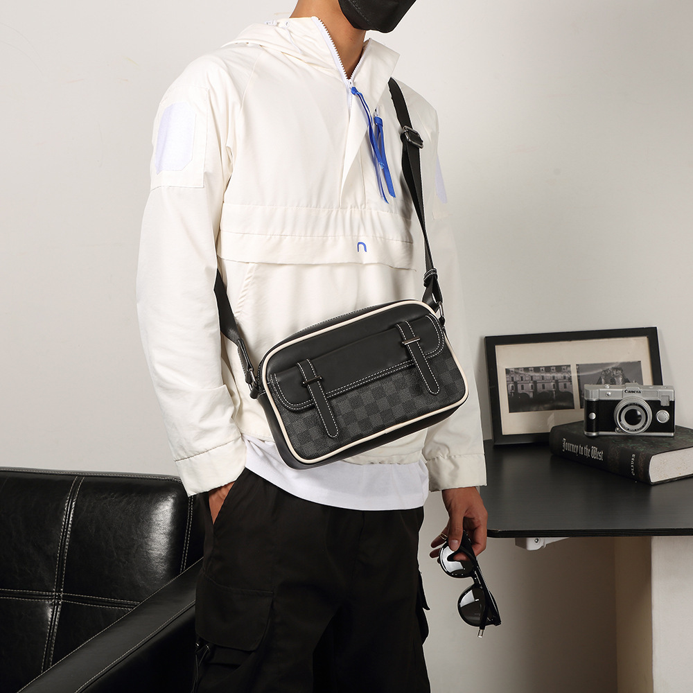 Heren Schoudertas met Ruitpatroon