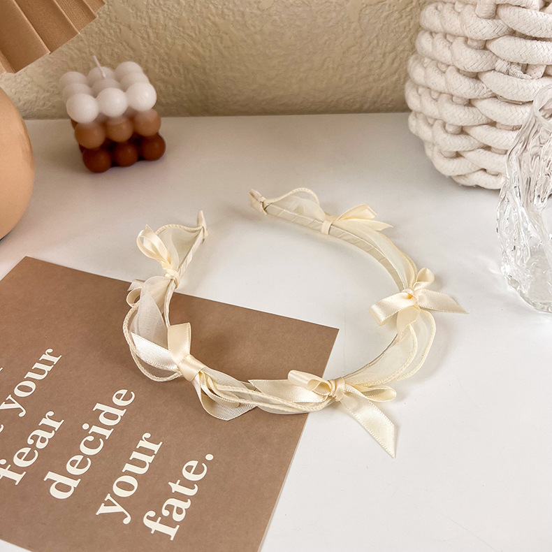 Diadema con Lazo Elegante