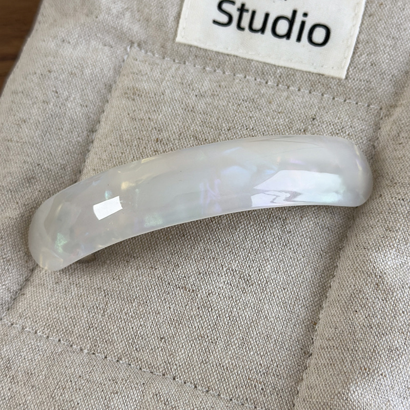 Arc-Shaped Acetate Spring Hair Clip