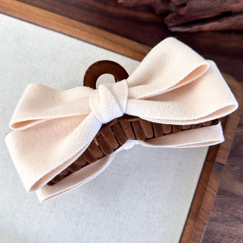 Agrafă de Păr cu Fundiță de Catifea