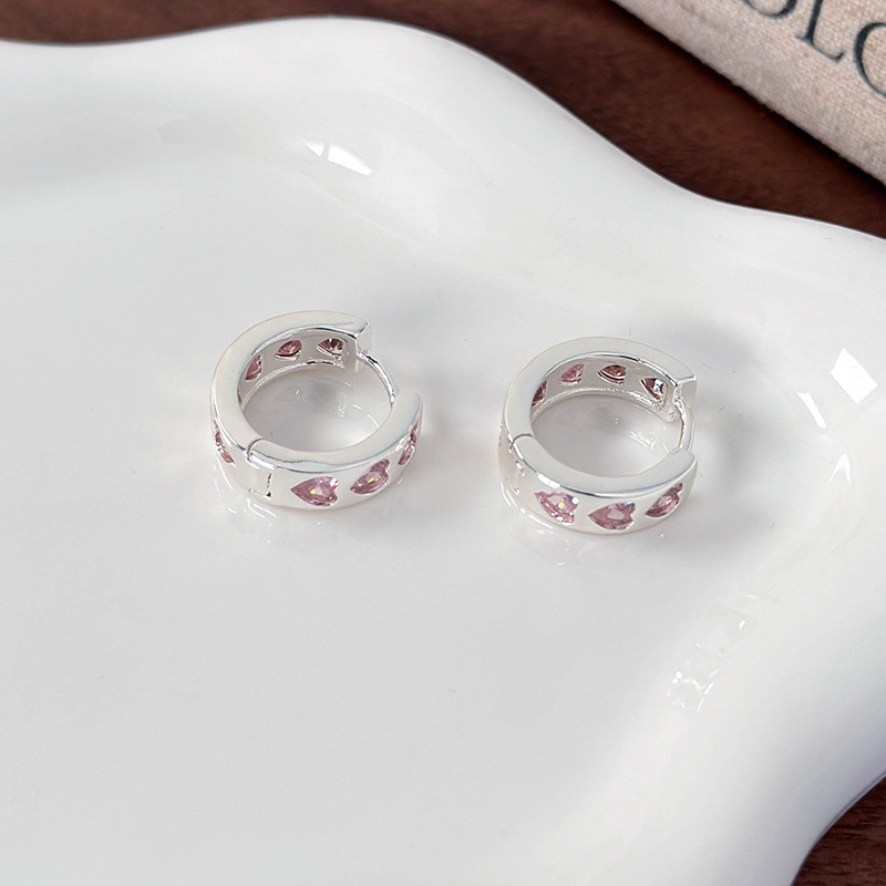 Серьги-сердце с розовым бриллиантом