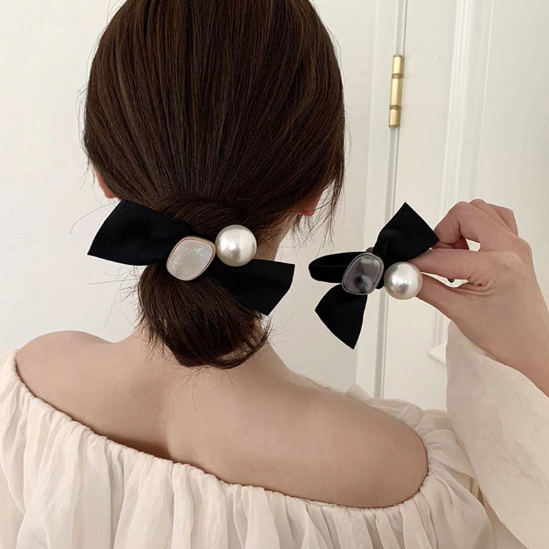 Elástico de Cabelo com Laço de Pérola