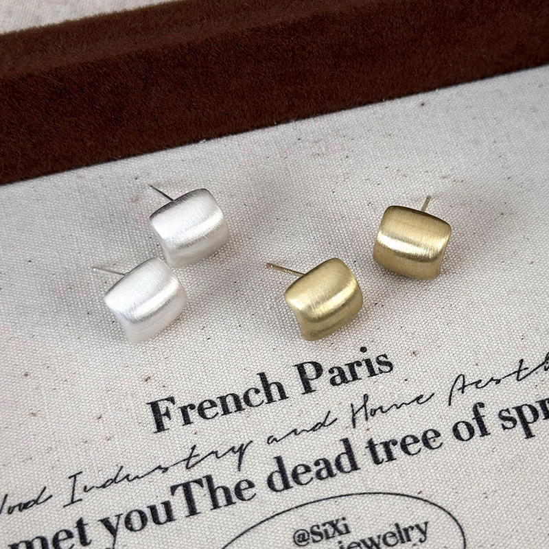 브러시드 메탈 매트 기하학 귀걸이