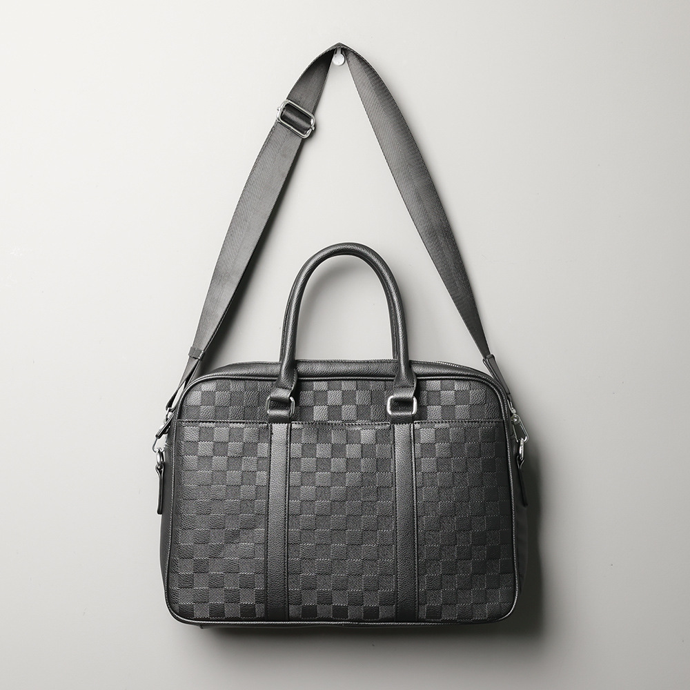 حقيبة أعمال رجالية منقوشة بمربعات