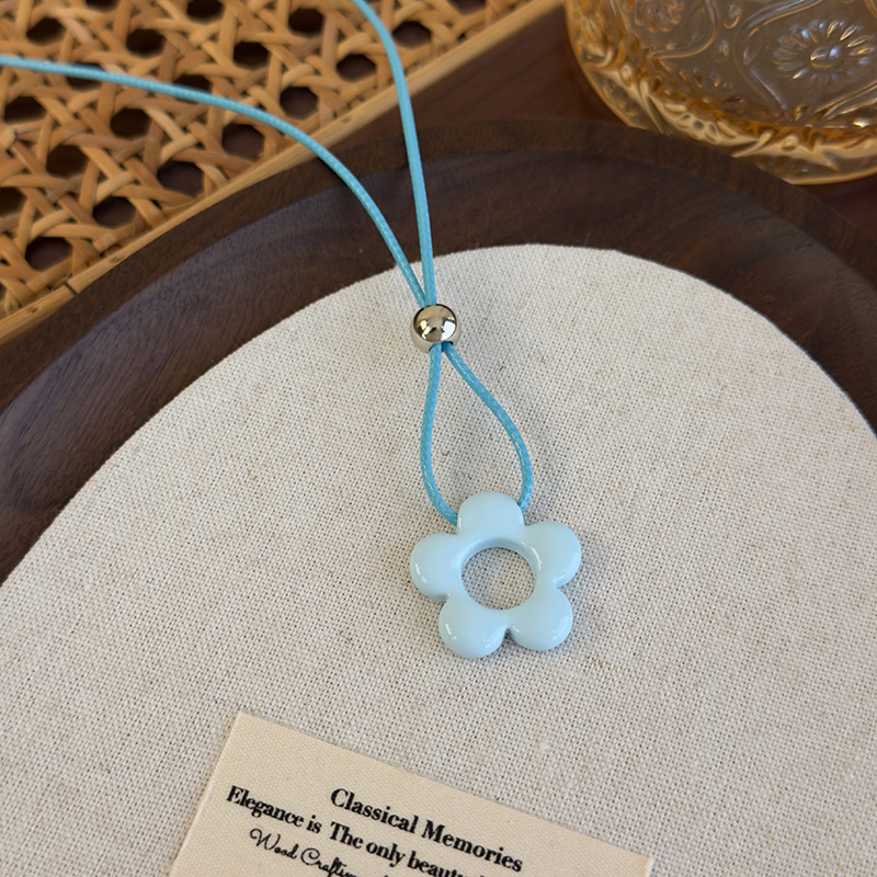 Flower Wax Rope Necklace