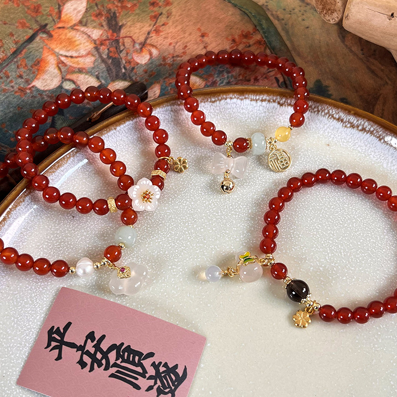 Браслет з червоного агату