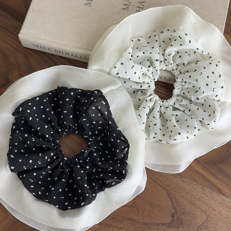 Powiększone Chiffonowe Gumki z Kropkami