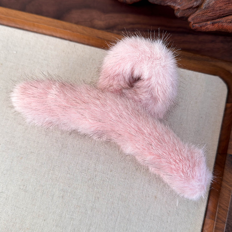 Pluszowy Spinacz do Włosów w Odcieniach Karmelu