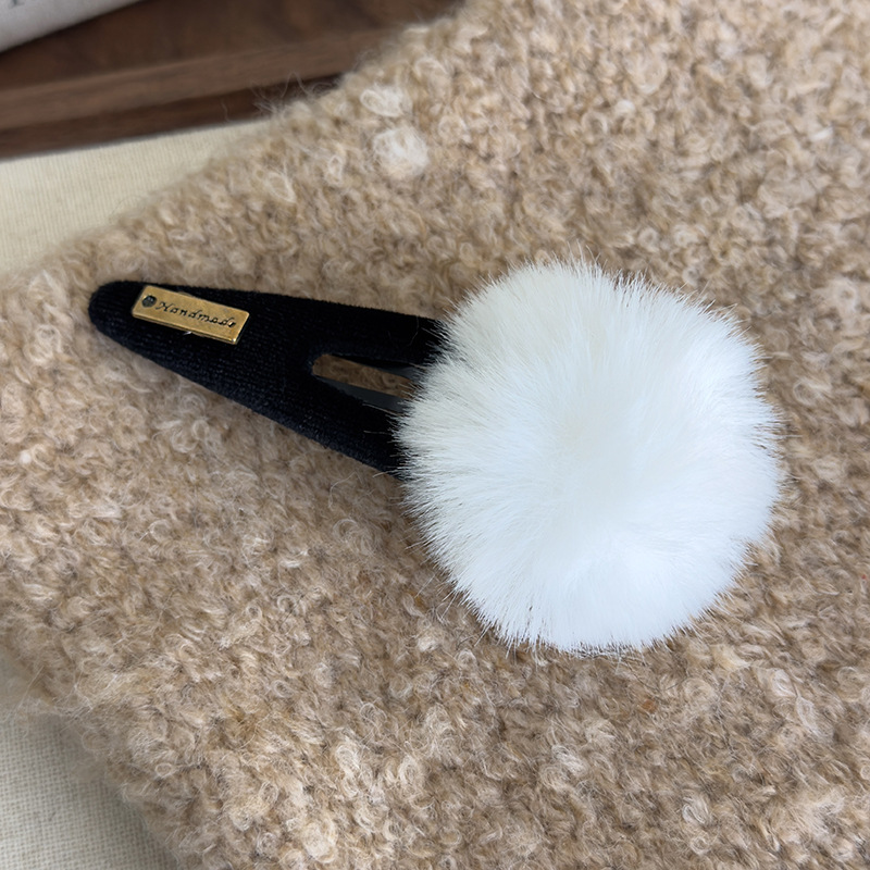 Γεωμετρικά Τριγωνικά Κλιπ Μαλλιών με Γούνα Πον-Πον