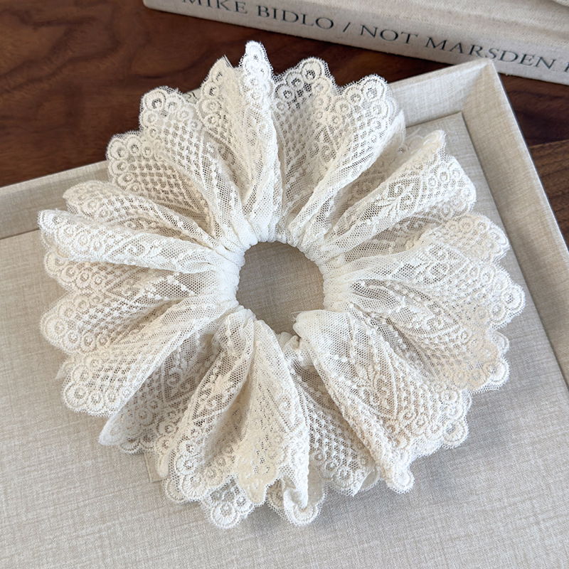 Hafciana Gumka do Włosów z Koronką