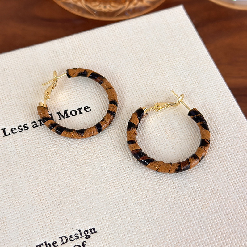 Brincos Argola com Couro