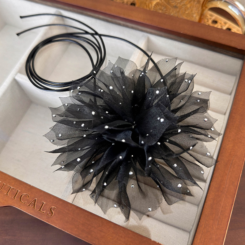 Bloemen Choker Ketting