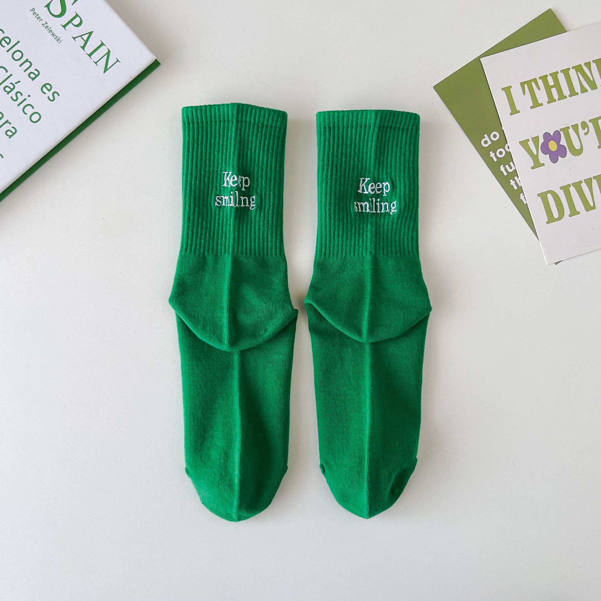 Meias Mid-Calf Bordadas