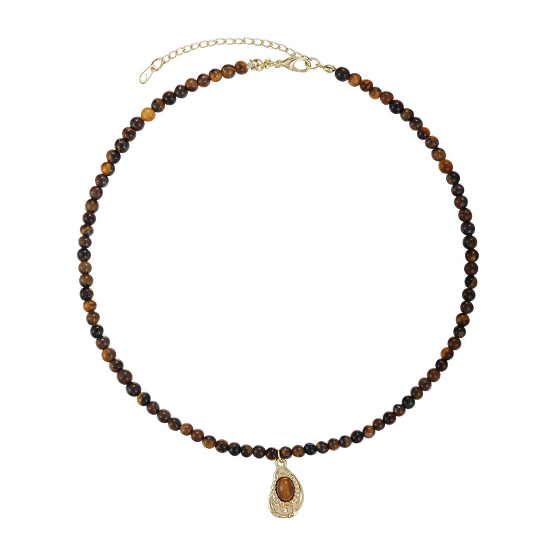 قلادة عين النمر