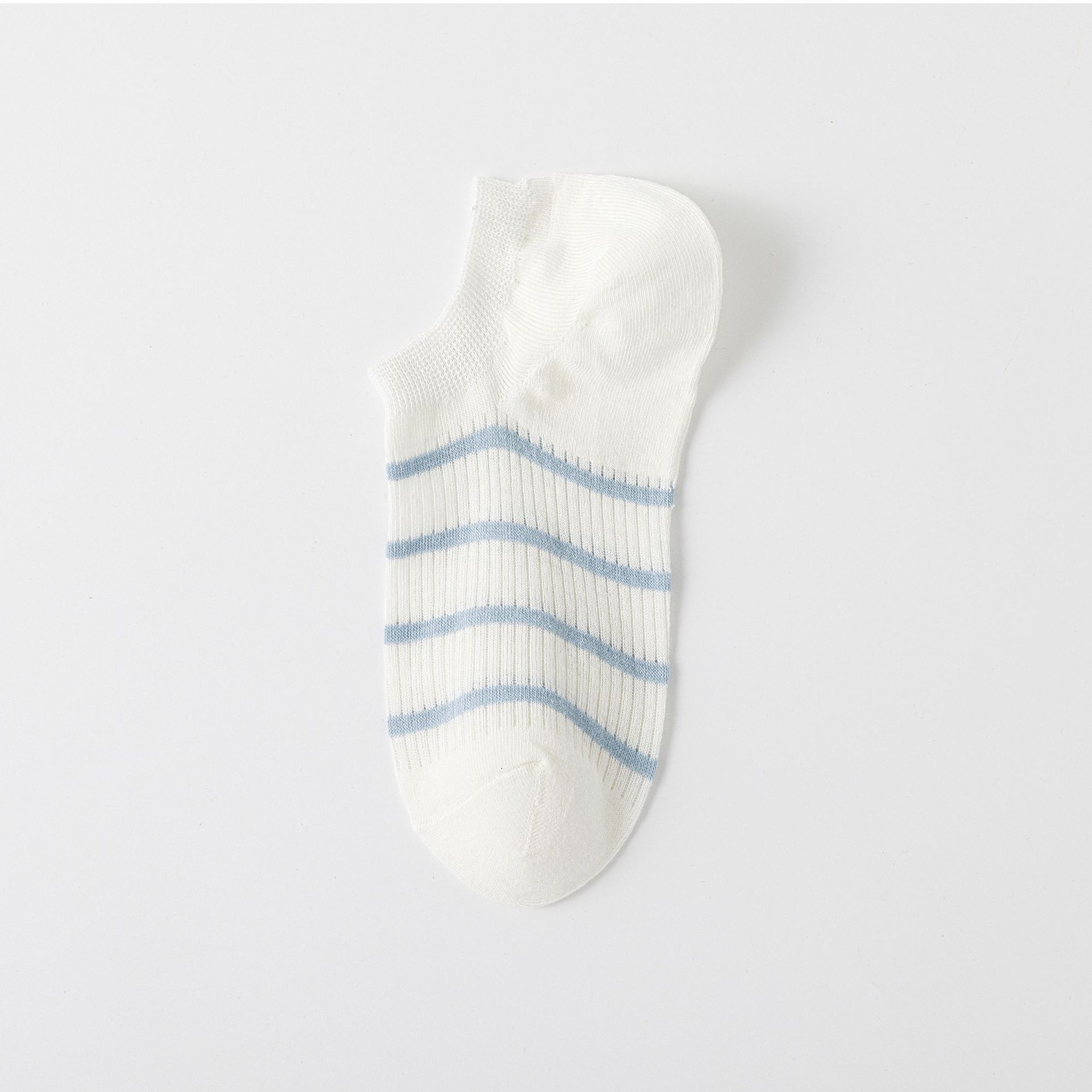 جوارب نسائية غير ظاهرة مخططة