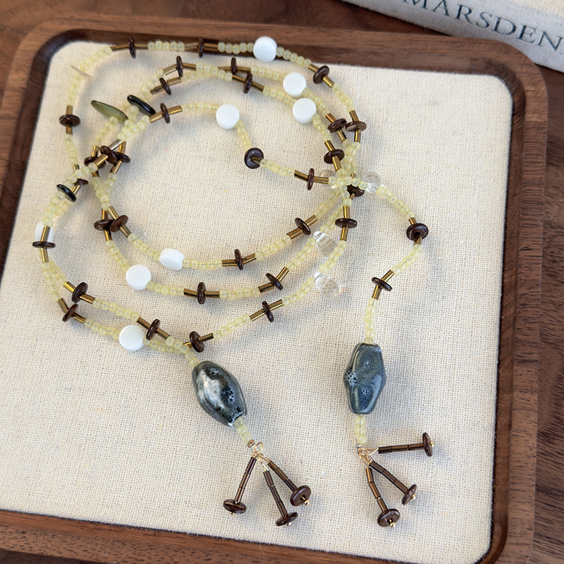 Багатошарове Намисто з Бісерним Камінним Кулоном