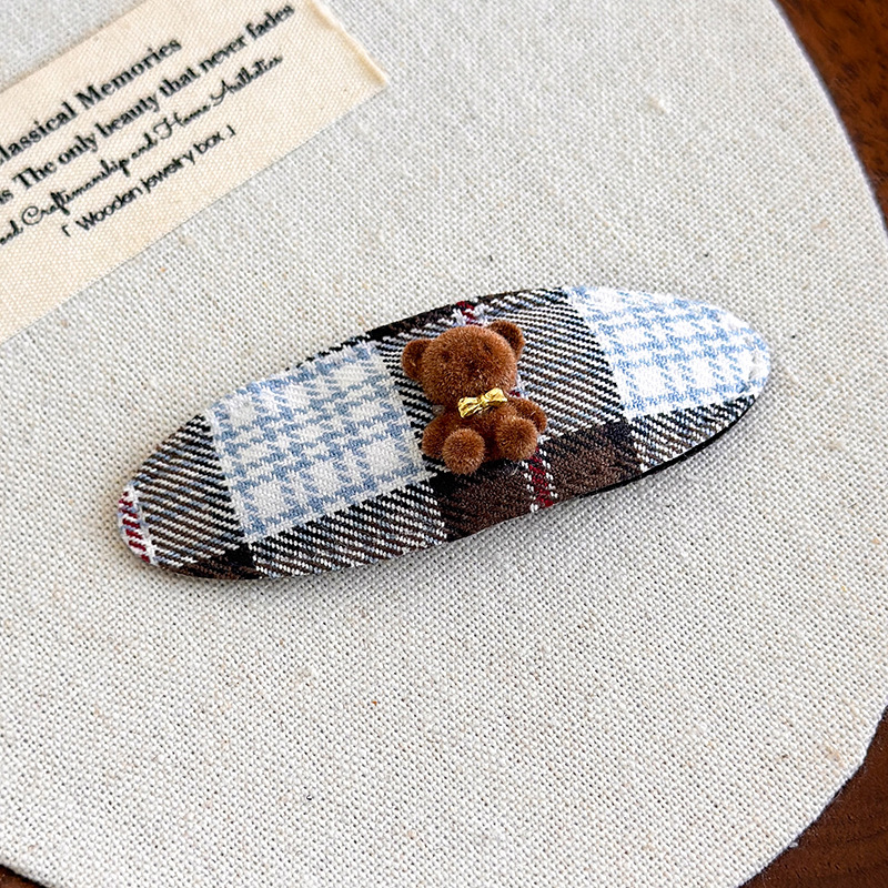 Pin para el Cabello de Osito de Peluche con Cuadros