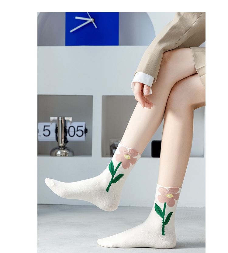 ถุงเท้ายาวครึ่งน่องผ้าฝ้ายลายดอกไม้สำหรับผู้หญิง